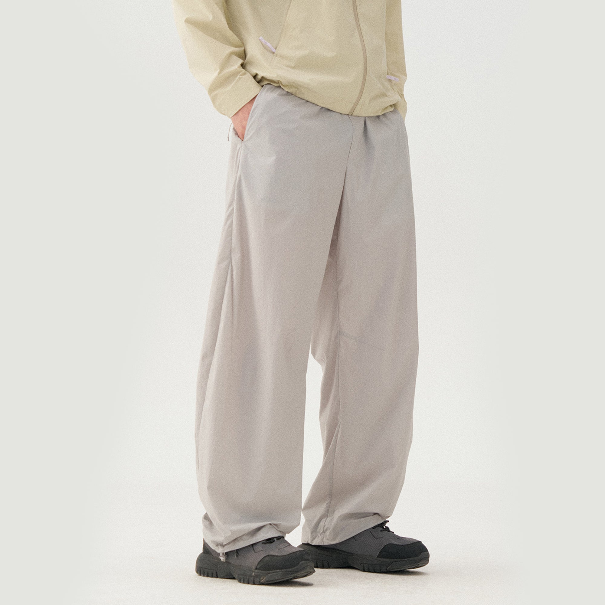 Men's Outdoor Water-Resistant UPF100+ Raw Yarn Lightweight Cool Touch Curved Relaxed Fit Casual Pants